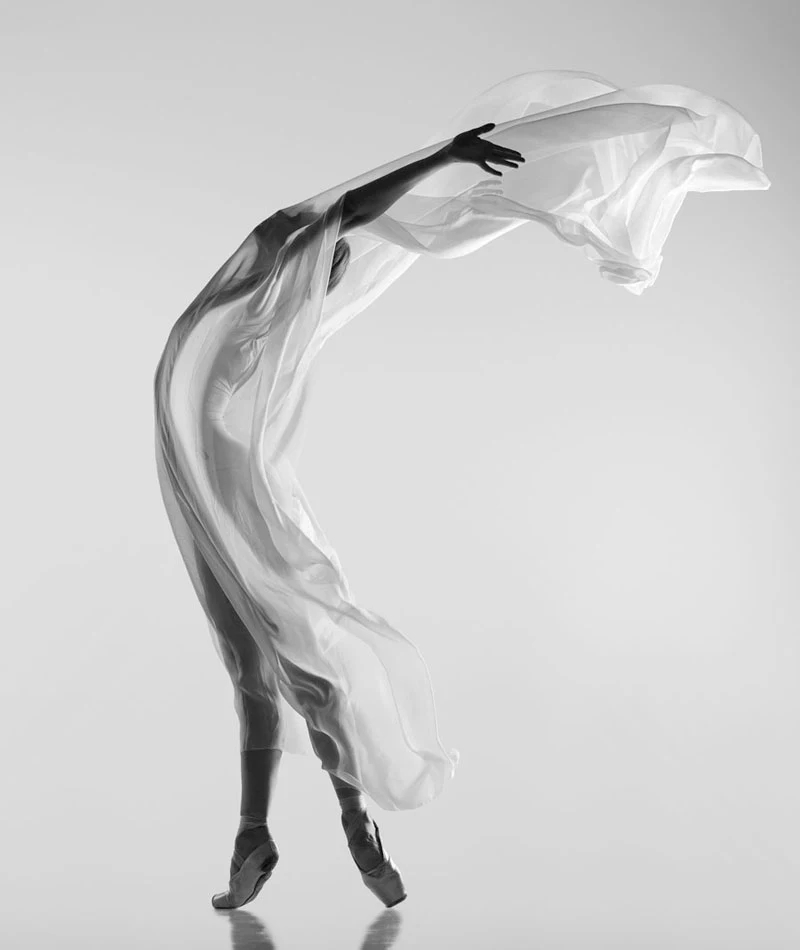 Fotografía de bailarina incluida en el proyecto de diseño web de Escénica Lab, una Academia de cine, teatro y danza en Madrid realizado por Gala&yo Agencia Creativa